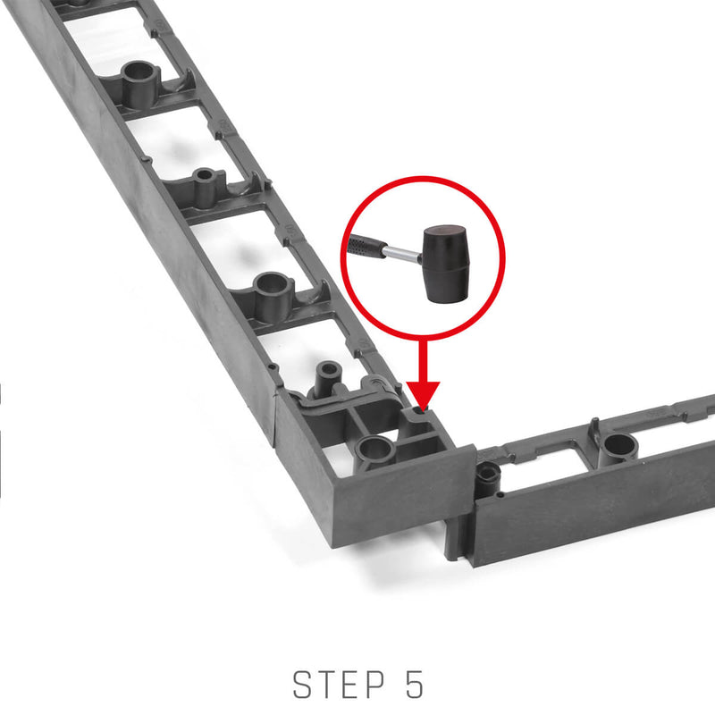 Załaduj obraz do przeglądarki galerii, GARDENIX corner/connector (external) for lawn edges 45 mm x 80 mm
